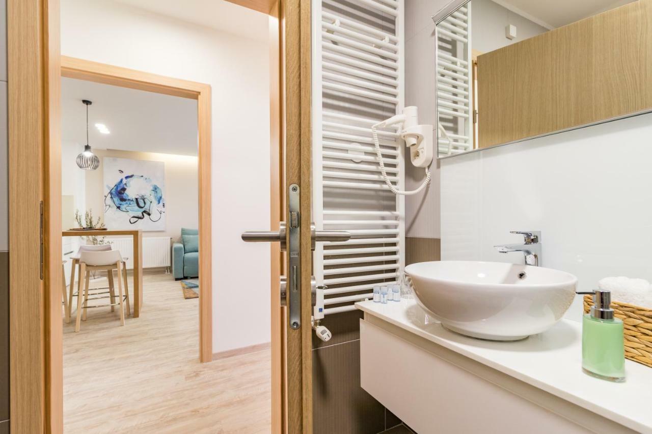 Monte Paradiso Deluxe Lägenhet Pula Exteriör bild