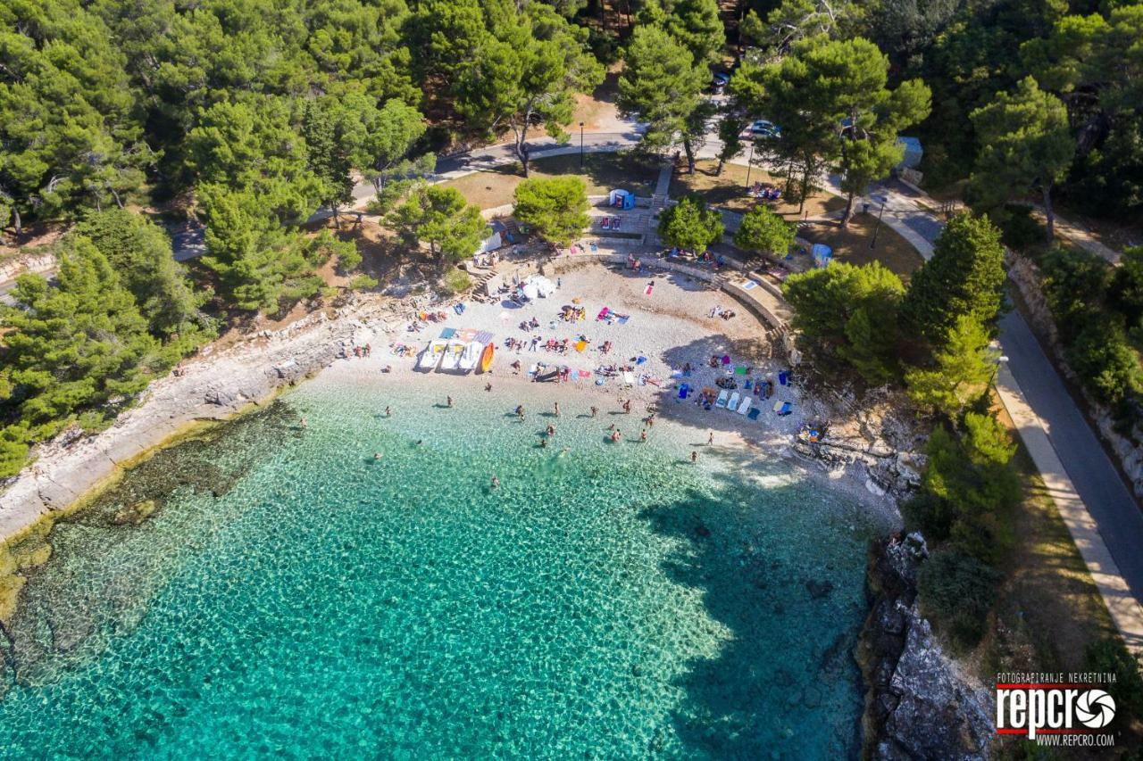 Monte Paradiso Deluxe Lägenhet Pula Exteriör bild